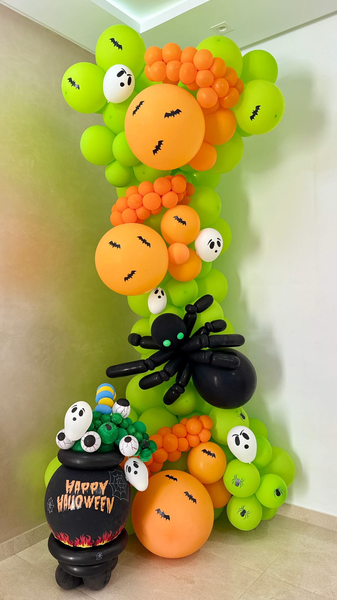 Halloween Balloon Arch